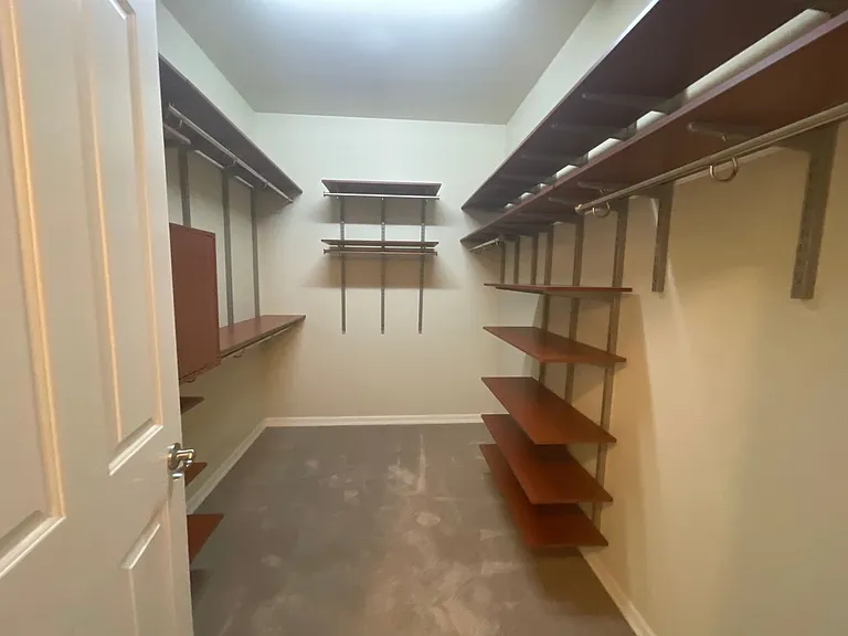 228 Winchester Creek Ave — Photo 13