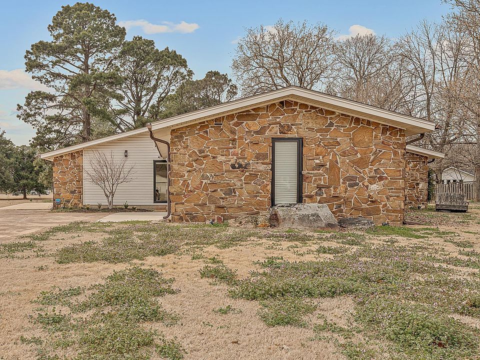 1st image of 2813 Martinbrook Dr