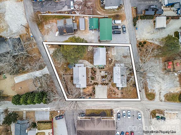 5th image of 302 Davis St