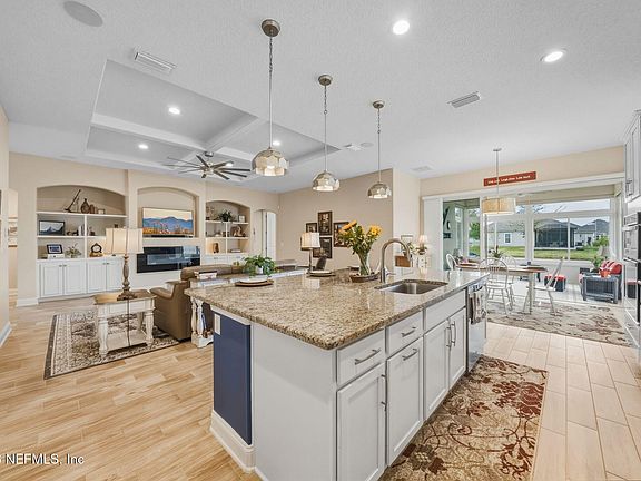 5th image of 334 ATHENS Drive