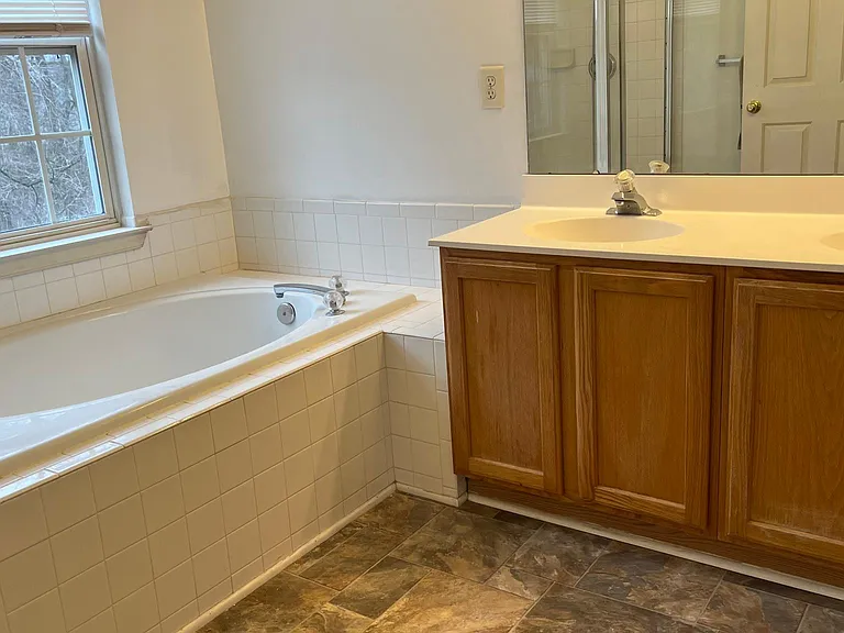 8900 Papillon Dr — Photo 16