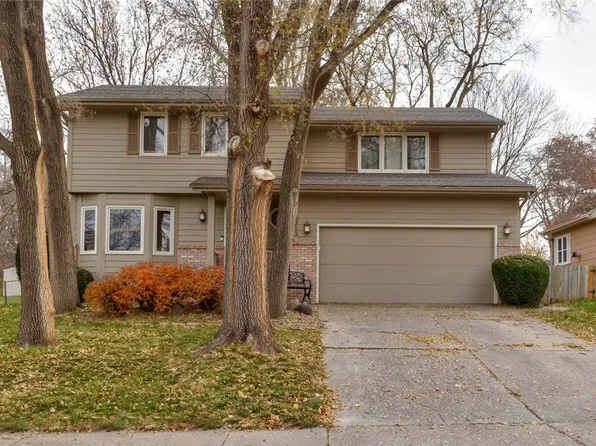 2733 67th St, Des Moines, IA 50322