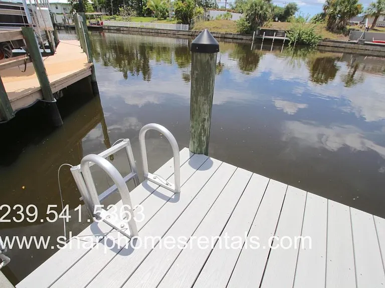 1450 SE 12th Ter — Photo 35