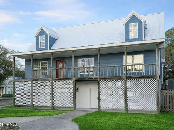 100 Moorefield Drive, Carolina Beach, NC 28428