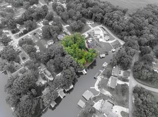 95 Hampton Cir, Muscle Shoals, AL 35661