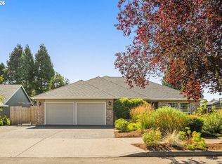 19290 Captains Ct, Oregon City, OR 97045