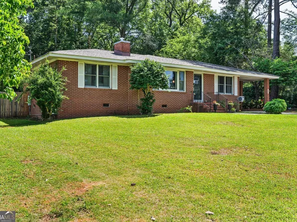 711 Winchester Cir, Macon, GA 31210