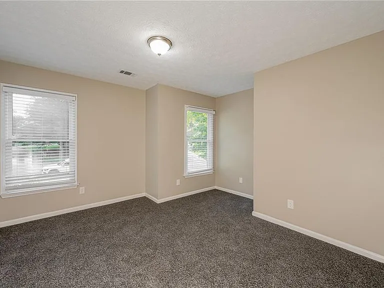 745 Mountain Oaks Pkwy — Photo 14