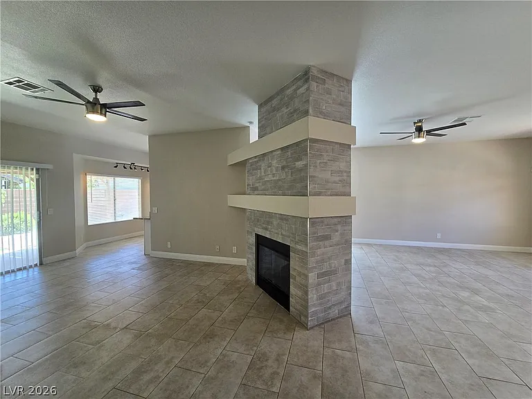 2809 Albrook Cir — Photo 6