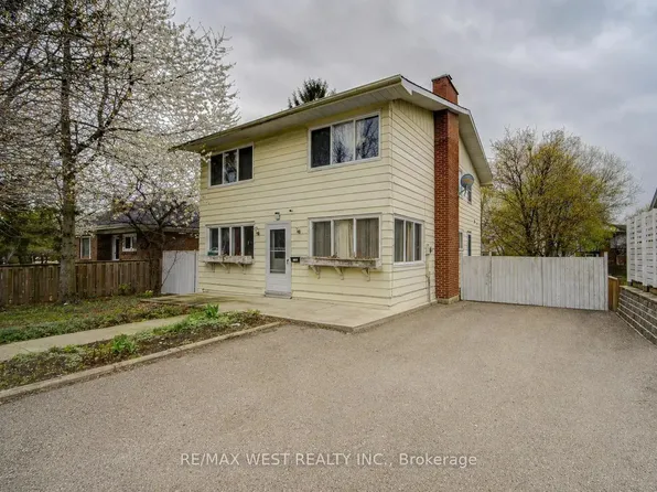 326 Queen St S, Mississauga, ON L5M 1M2