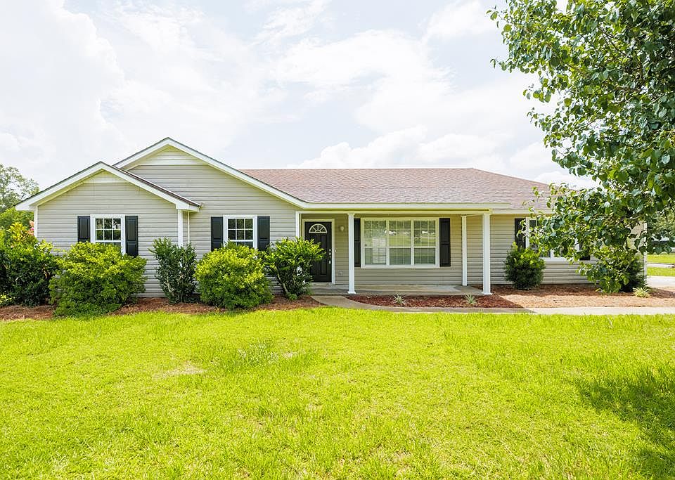 1st image of 3789 Robin Ln