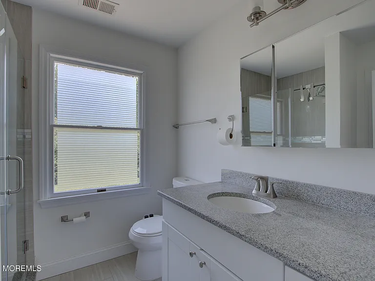 220 Branch Ave — Photo 36