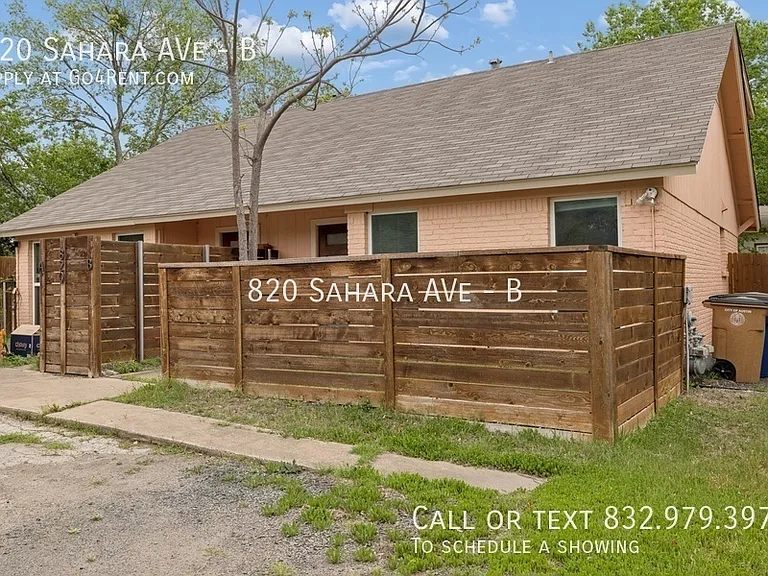 820 Sahara Ave #B — Photo 2