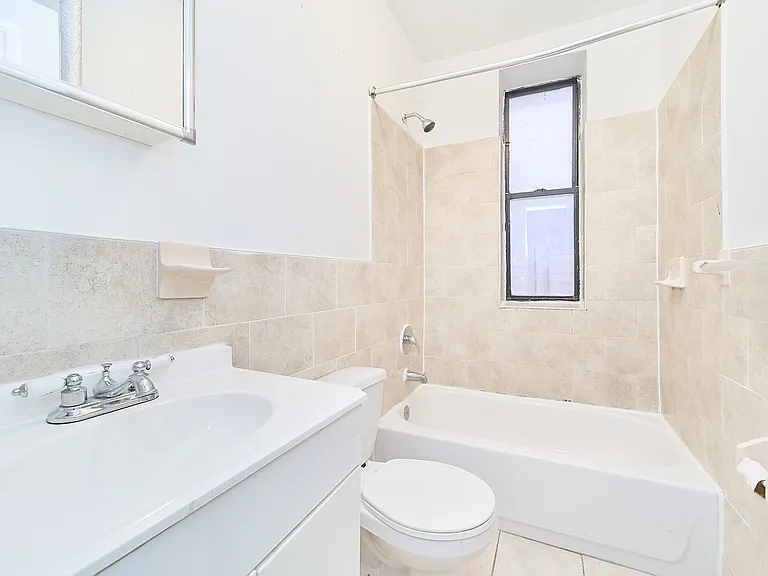 1590 Amsterdam Ave #2 — Photo 6