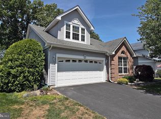 36 Symphony Ave, Bayville, NJ 08721