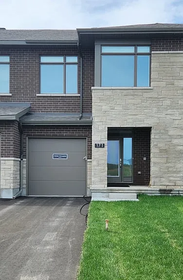 171 Bliss Cres — Photo 1