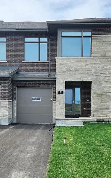 171 Bliss Cres