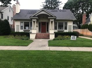 328 Washington St, Barrington, IL 60010