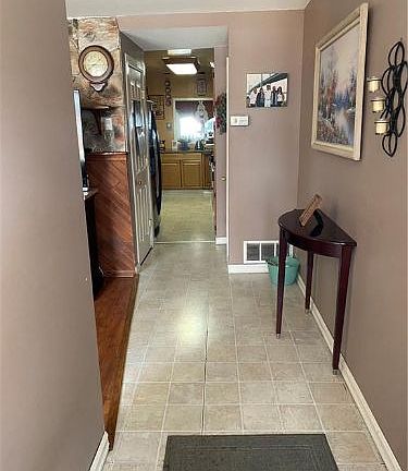 2nd image of 616 Wilcox Ave