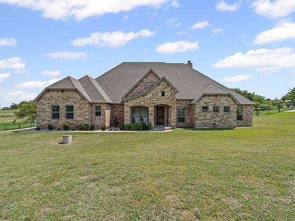 2nd image of 9524 Bear Creek Rd