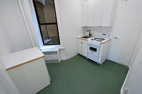 Rented by Aether Property Group | media 10