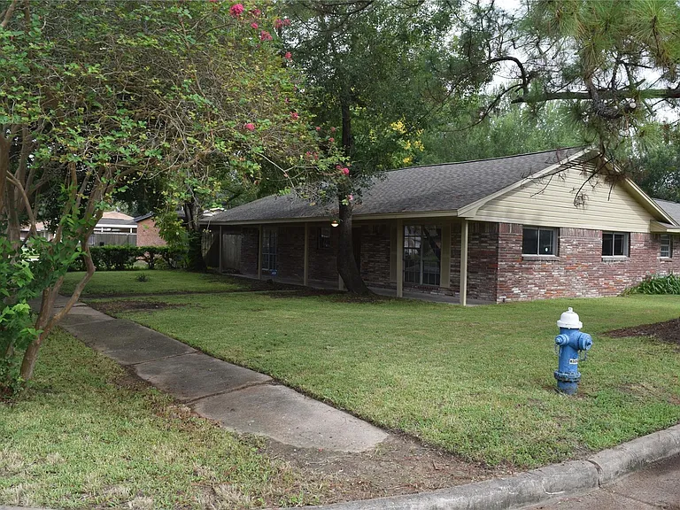 9902 Tolman St — Photo 23
