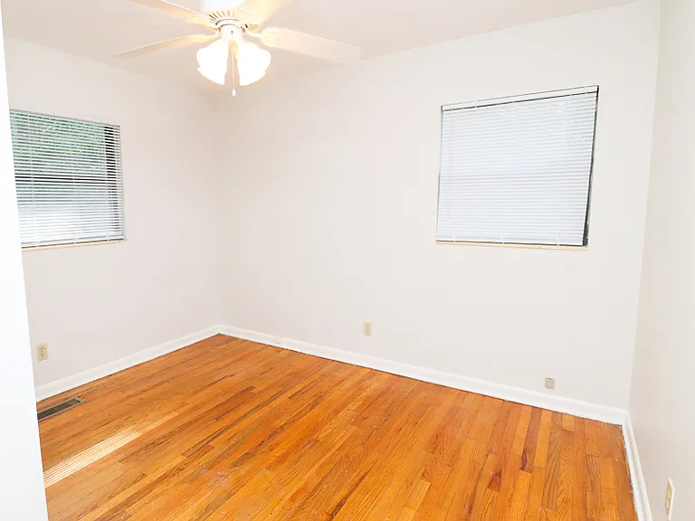811 S Lipona Rd — Photo 11