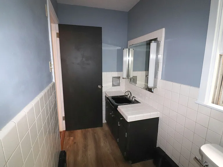 93 E Main St #1 — Photo 19