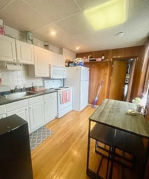19 Margaret St #1 — Photo 9
