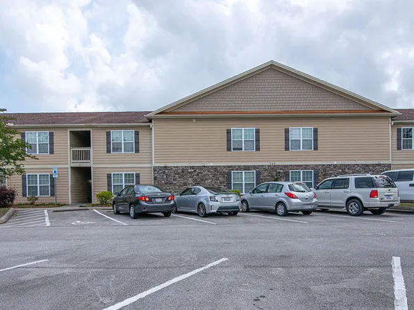 280 Liberty Dr APT 204, Jacksonville, NC 28546