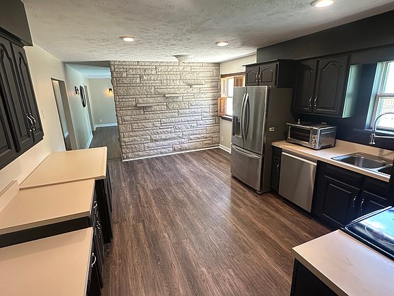 4th image of 7507 Kimberly Dr