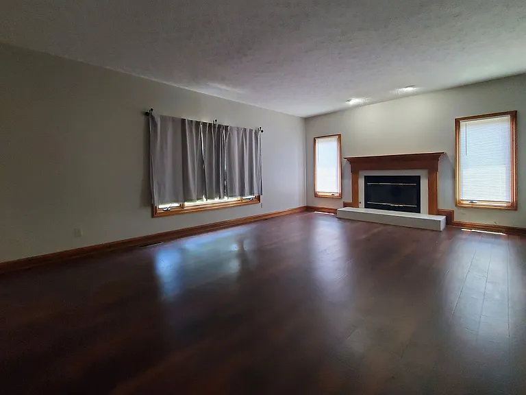 324 Redwood Blvd — Photo 42