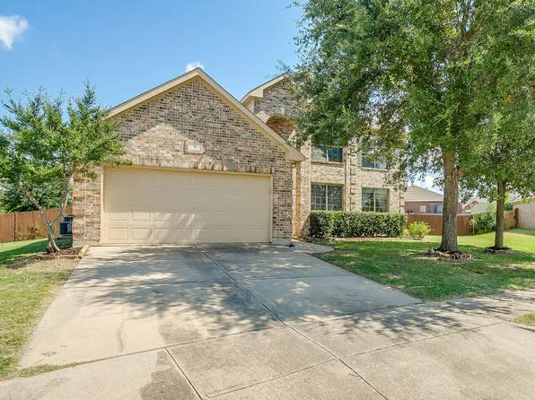 9 Tallwood Ln, Edgecliff Village, TX 76134