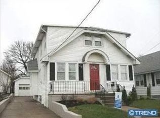 14 W 6th Ave, Runnemede, NJ 08078