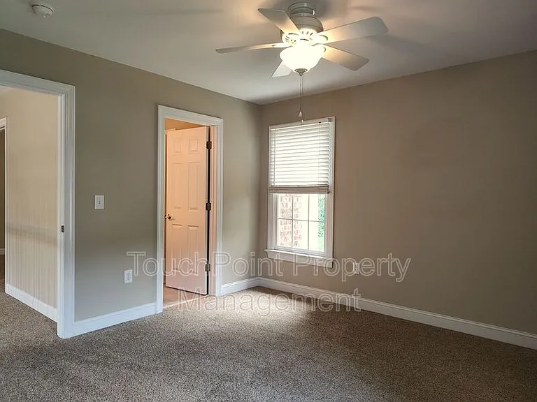 204 Limerick Dr — Photo 23