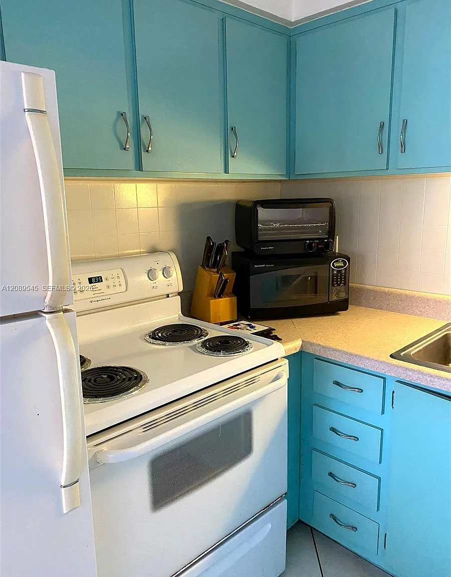 Rolen Lake Gardens Co-Op — Photo 2