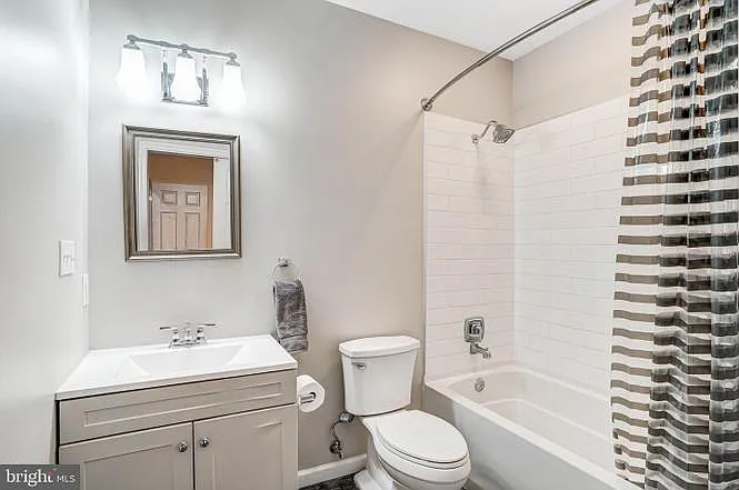3936 Kernstown Ct — Photo 21
