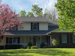 1323 Antler Dr, Troy, IL 62294