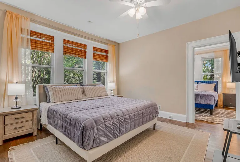 4303 Vandelia St — Photo 22