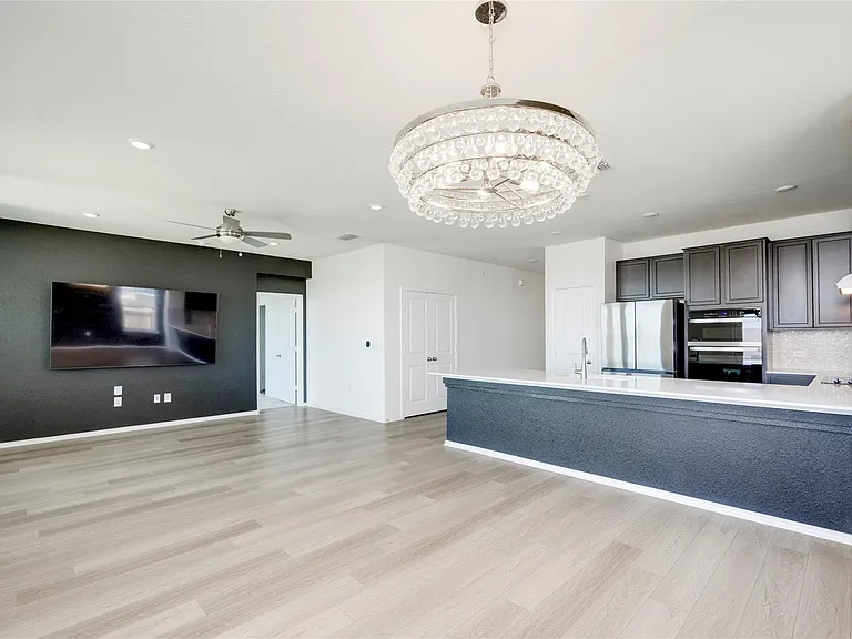 8203 Tranquil Glade Trl — Photo 30