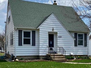 1900 Walnut St, Cedar Falls, IA 50613