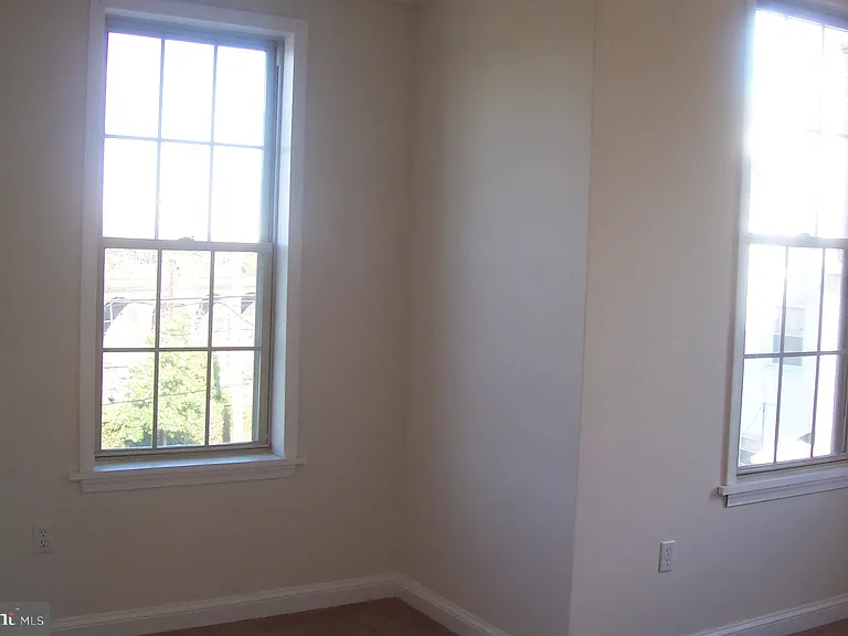 3100 Mount Vernon St #2 — Photo 6