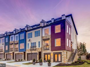 2867 Lowen Valley Rd, Alexandria, VA 22303