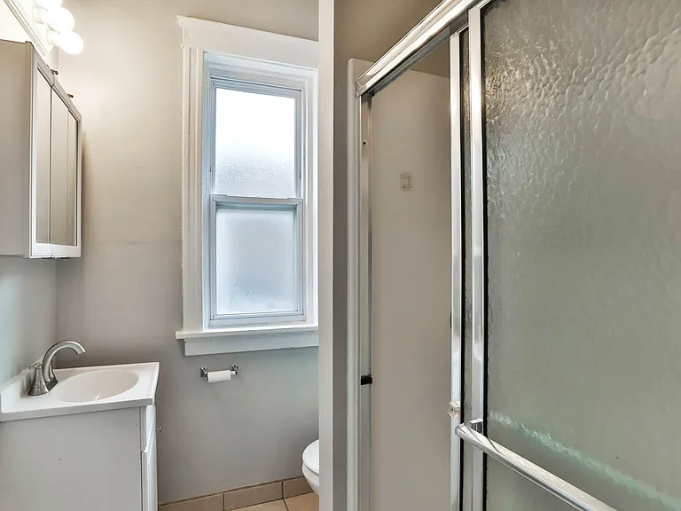 517 Kingsland Ave #1-N — Photo 15
