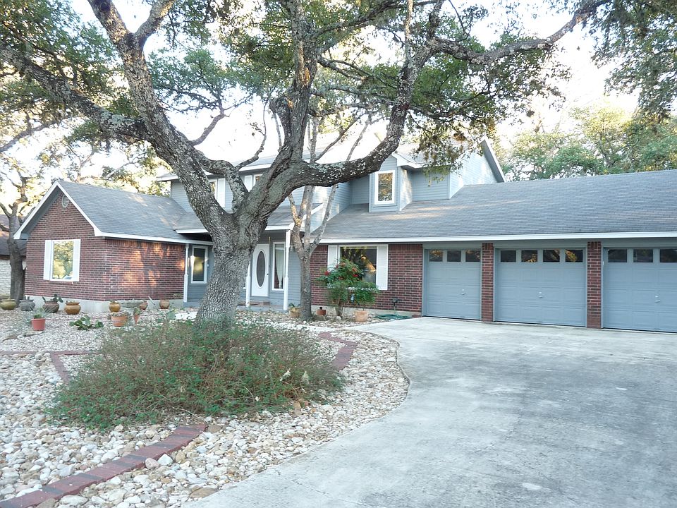 1st image of 13 Woodcreek Dr