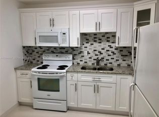 5530 Lakewood Cir N APT 722, Pompano Beach, FL 33063