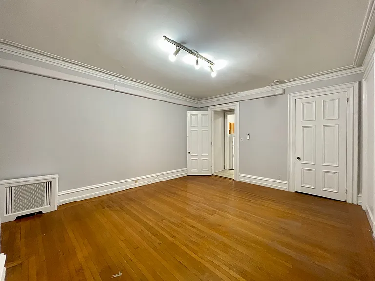 2021 Spruce — Photo 11