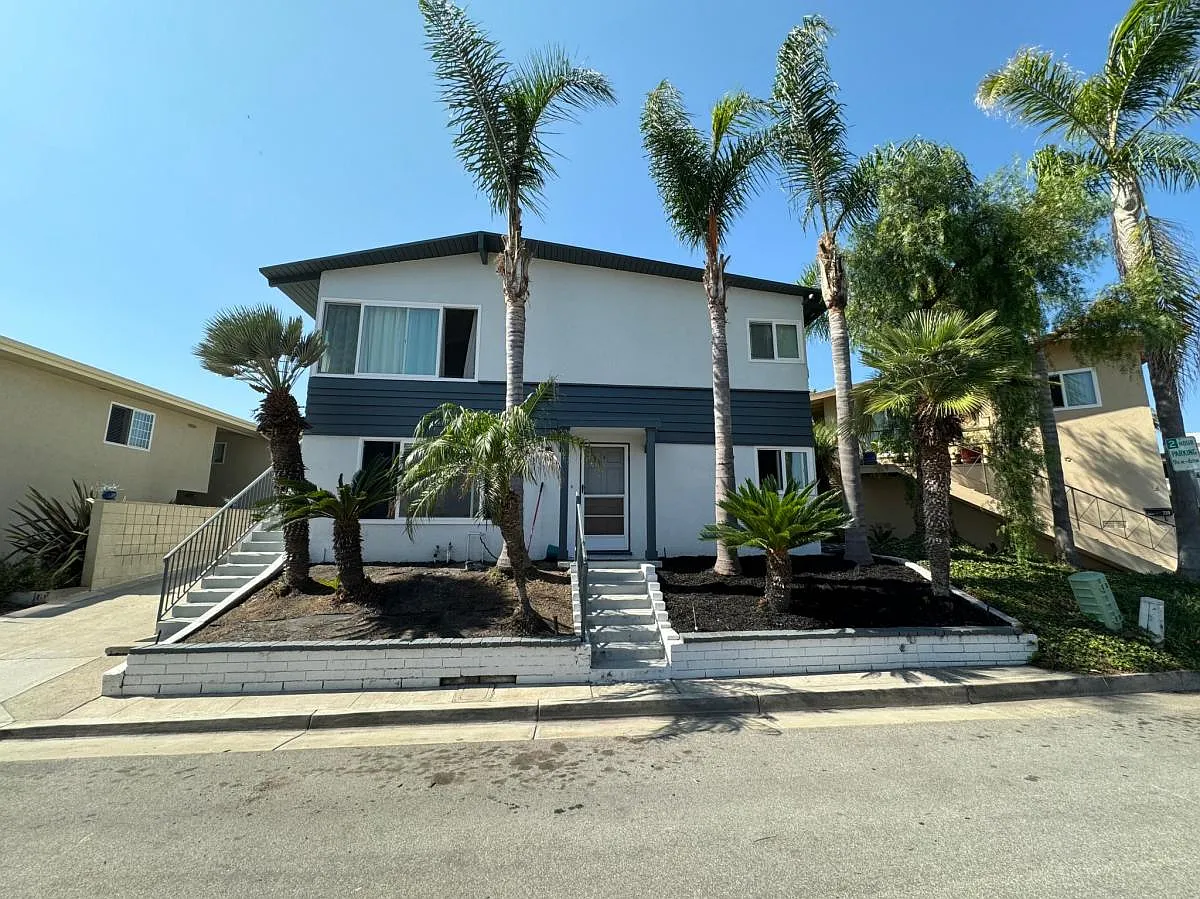 212 Avenida Lobeiro — Photo 1