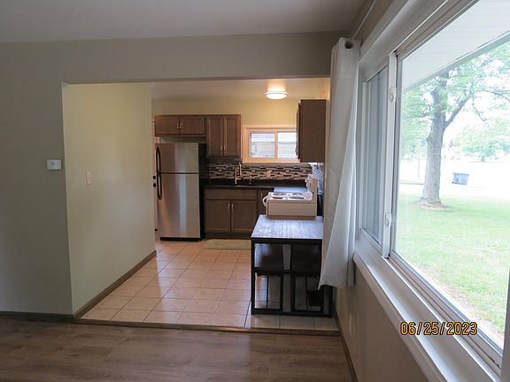 2nd image of 357 N Roanoke Ave #1