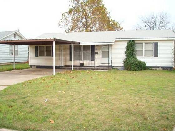 1st image of 4005 SE 12th St